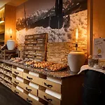 Kuhotel Steinplatte, Trademark Collection By Wyndham Hotel Waidring