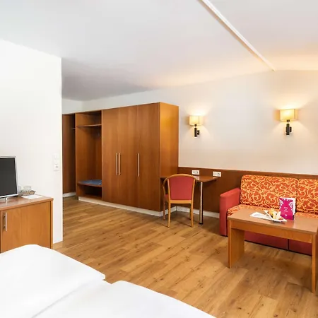 Hotel Kuhotel By Rilano 4*