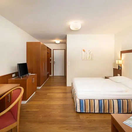 Kuhotel By Rilano 酒店