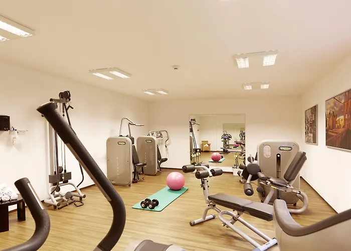 Elaya Steinplatte, Trademark By Wyndham מלון